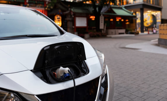 Como reciclar y descontaminar una batería de coche eléctrico